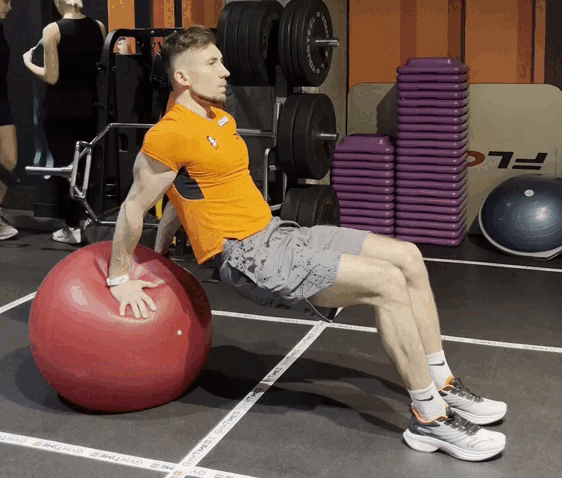 Обратные отжимания: чем отличаются от обычных, и как правильно делать &ndash; 5